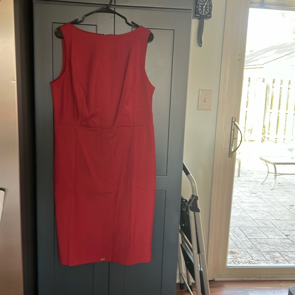 And Taylor dress